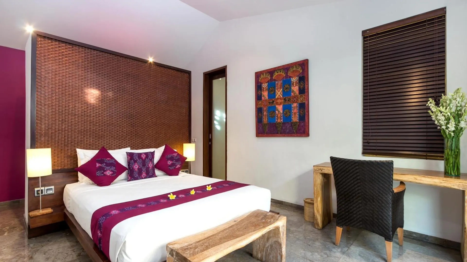 Villa Anjali Purple By Villa Finder Seminyak Indonésie