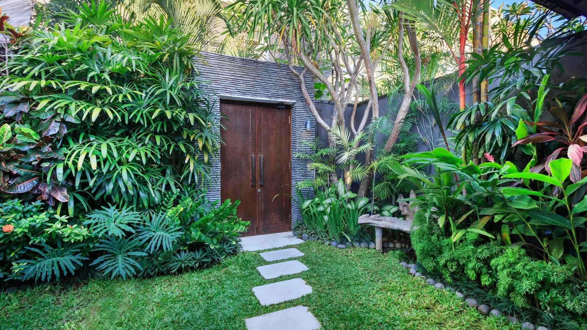 Villa Anjali Purple By Villa Finder Seminyak